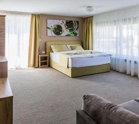 Endi Rooms Lubiana Esterno foto